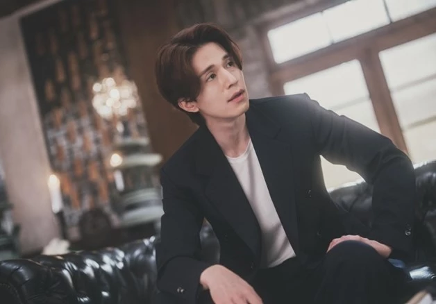 Tale of the Nine-Tailed 